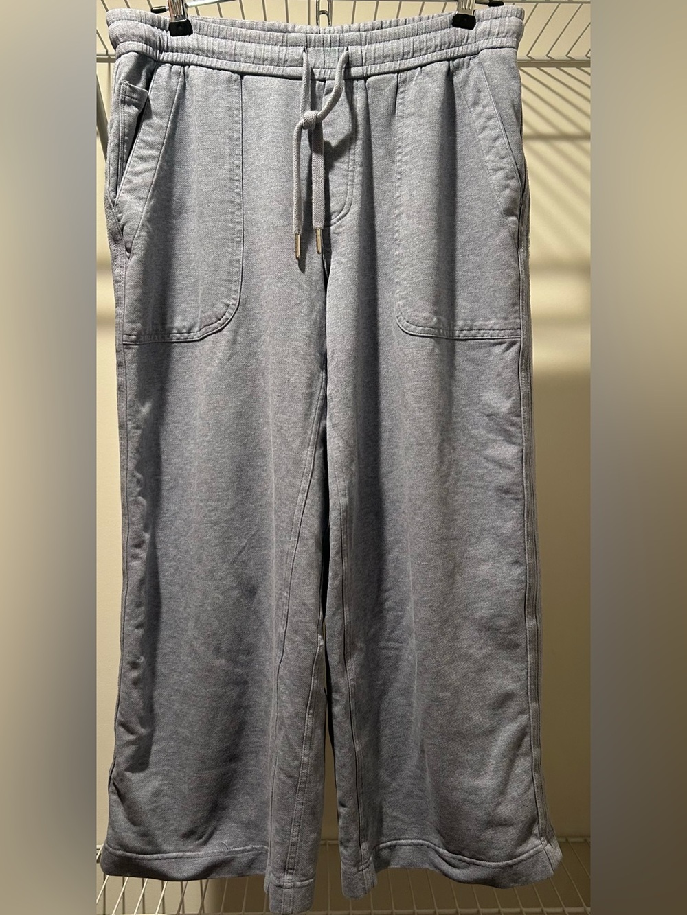 Athleta Farallon Heathered Wide Crop Pants Gray Women’s 6 - Picture 2 of 5